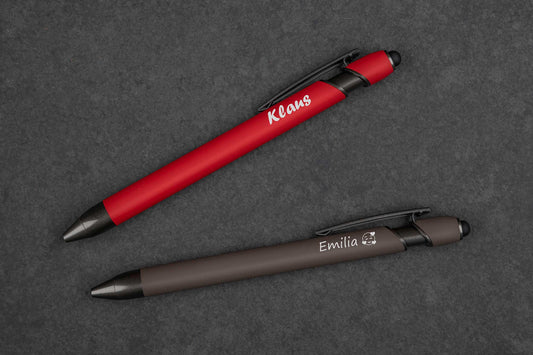 Metall-Kugelschreiber mit weicher Grifffläche und 3 Flächen