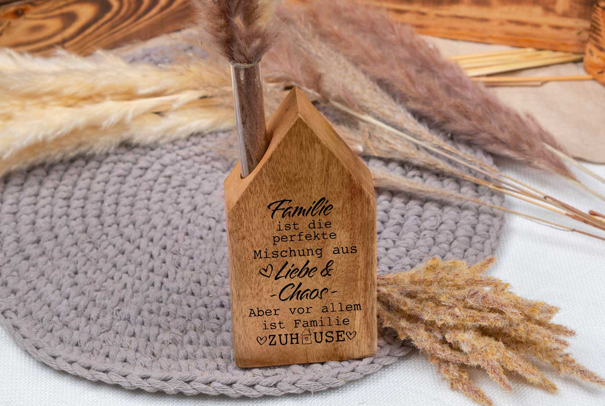 Hochzeitsgeschenk Haus mit Deiner Wunschgravur als Vase personalisiert - Einzugsgeschenk