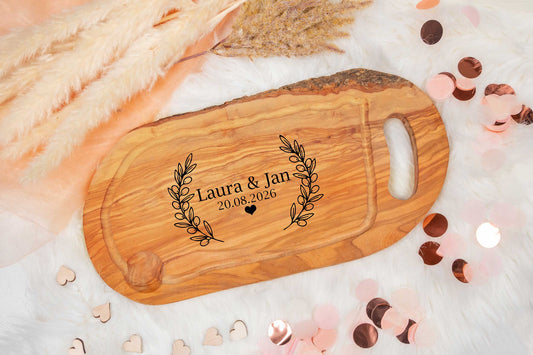 Schneidebrett aus Olivenholz mit vielen Motiven und Wunschgravur - Hochzeitsgeschenk