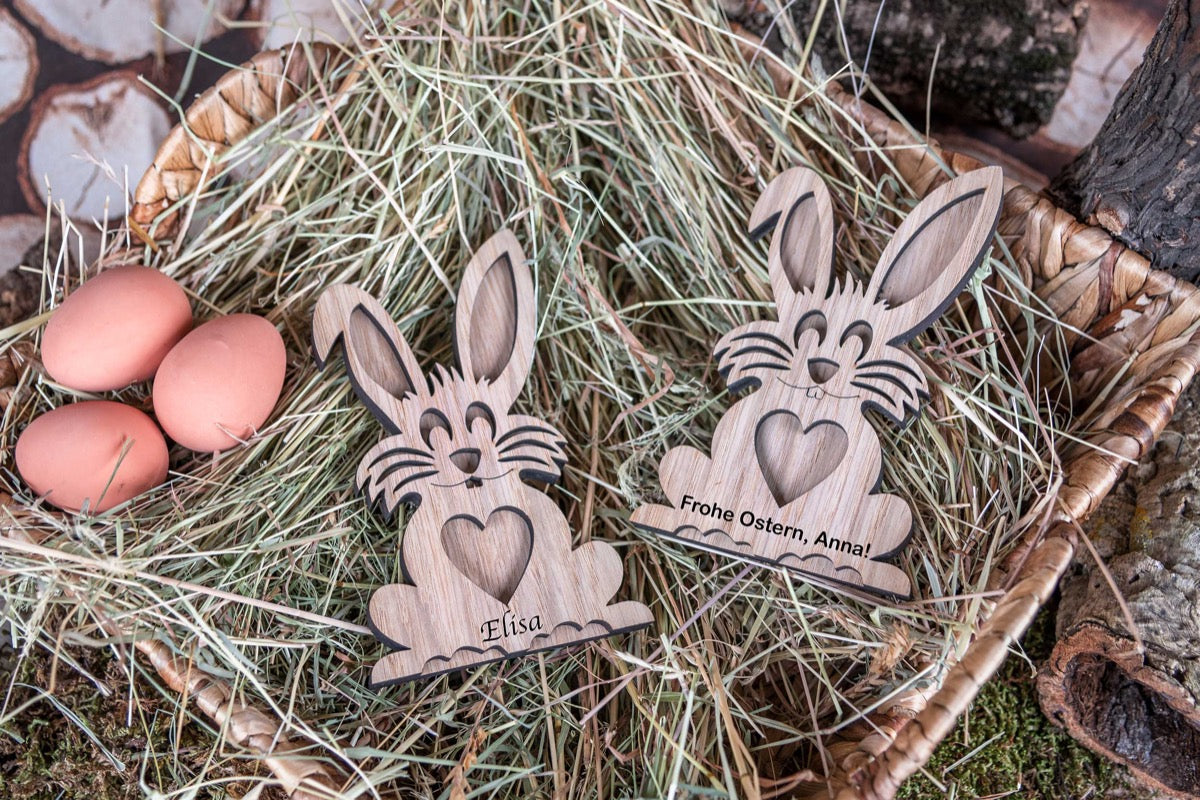 Personalisierter Osterhase mit Namen aus Holz