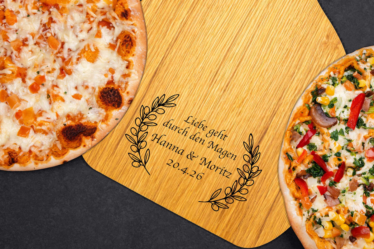 Pizzaschieber personalisiert aus Eichenholz • Flammkuchenschieber, Pizzateller