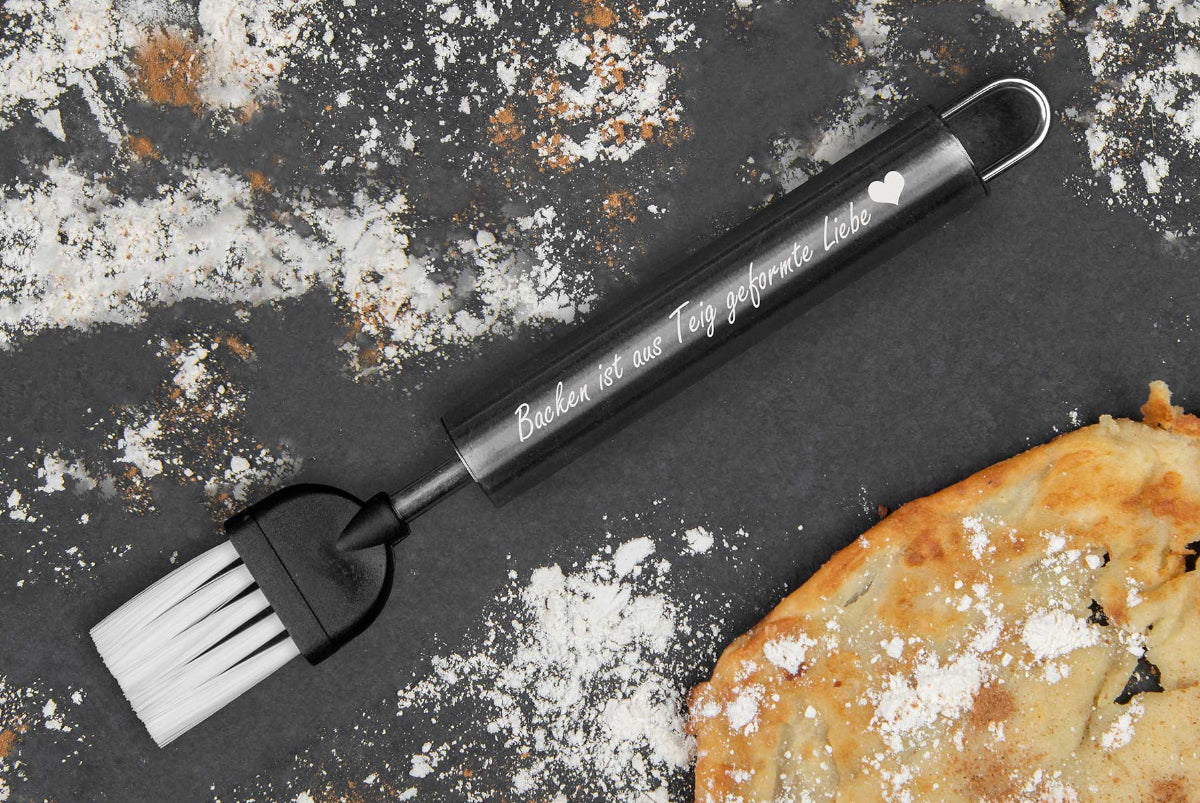 Edelstahl Backpinsel personalisiert mit Namen • Haushaltspinsel