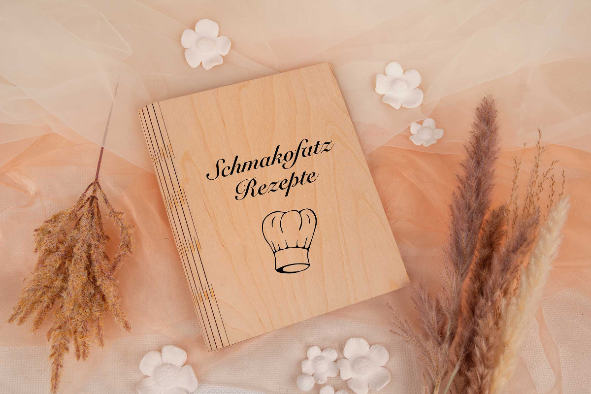Personalisierter Rezeptordner aus Birkenholz