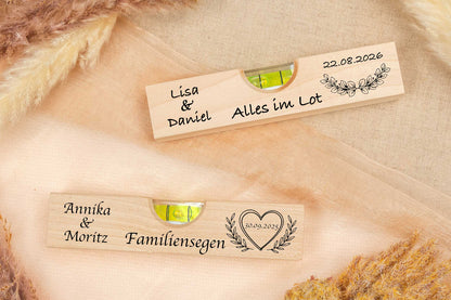 Personalisiertes Hochzeitsgeschenk mit Deiner Wunschgravur - Mini-Wasserwaage