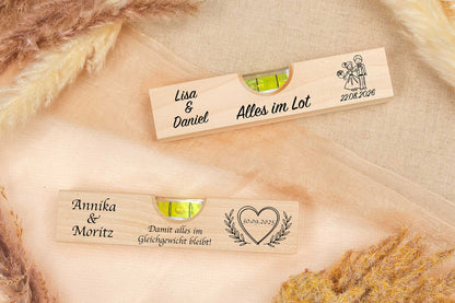 Personalisiertes Hochzeitsgeschenk mit Deiner Wunschgravur - Mini-Wasserwaage