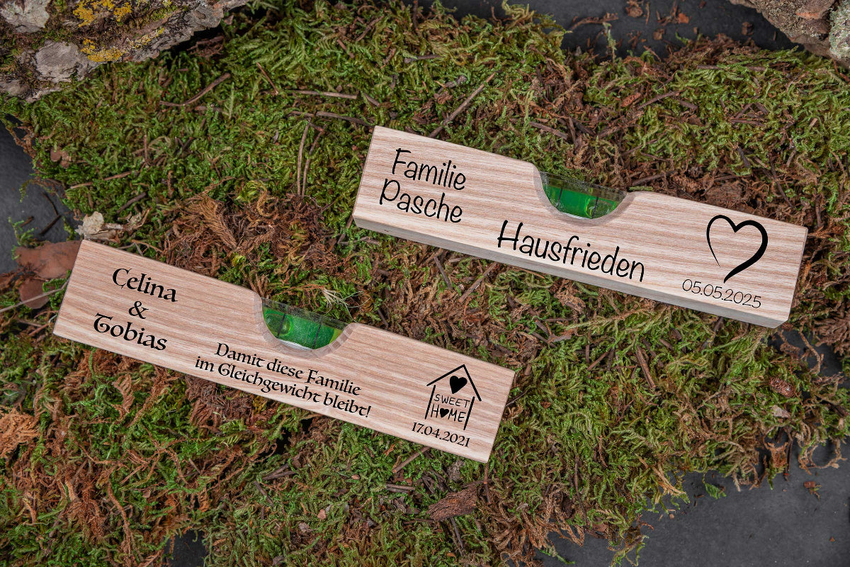 Personalisiertes Hochzeitsgeschenk mit Deiner Wunschgravur - Mini-Wasserwaage