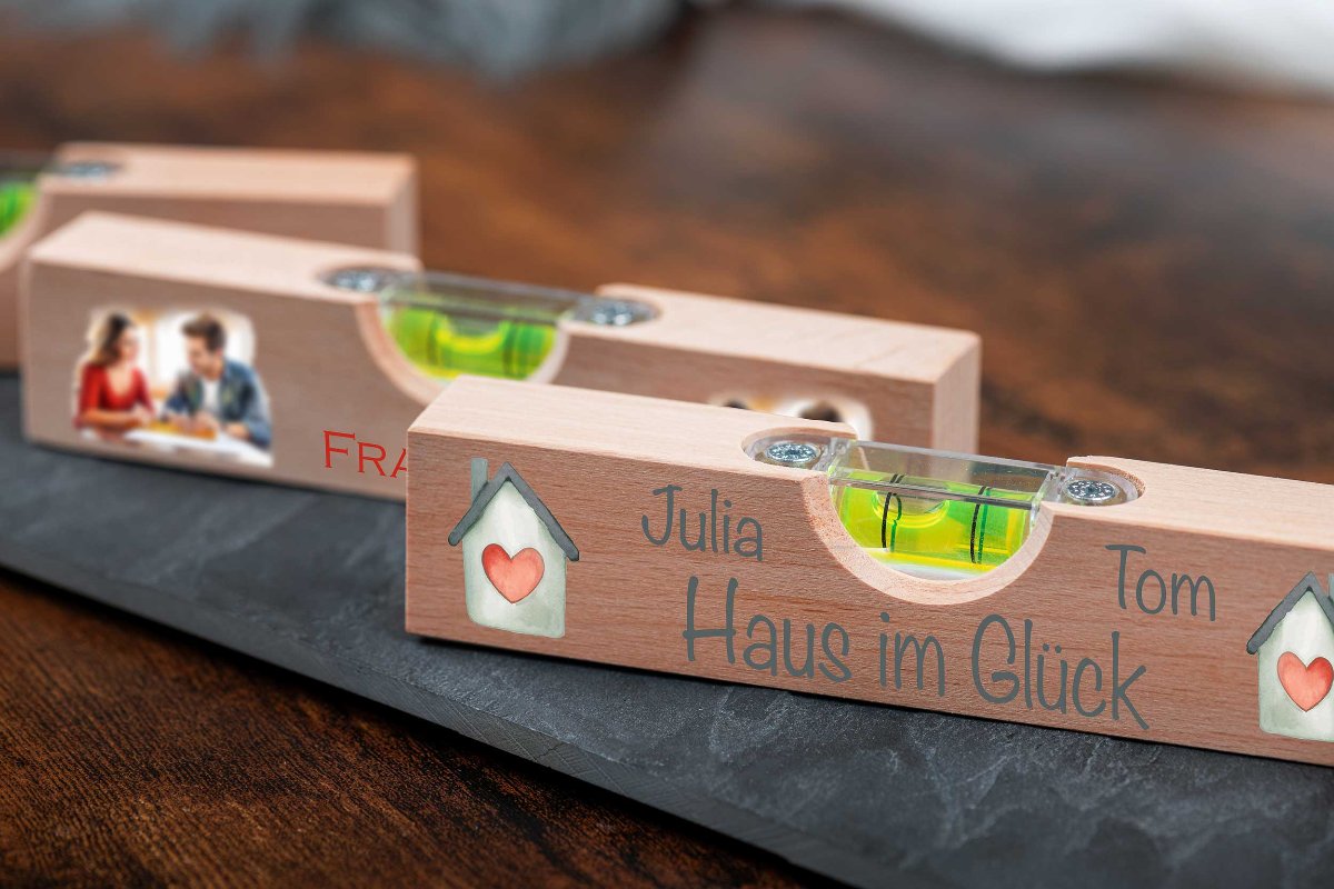 Wasserwaage personalisiert mit Deinem Wunschtext - ideal zum Einzug oder zur Hochzeit