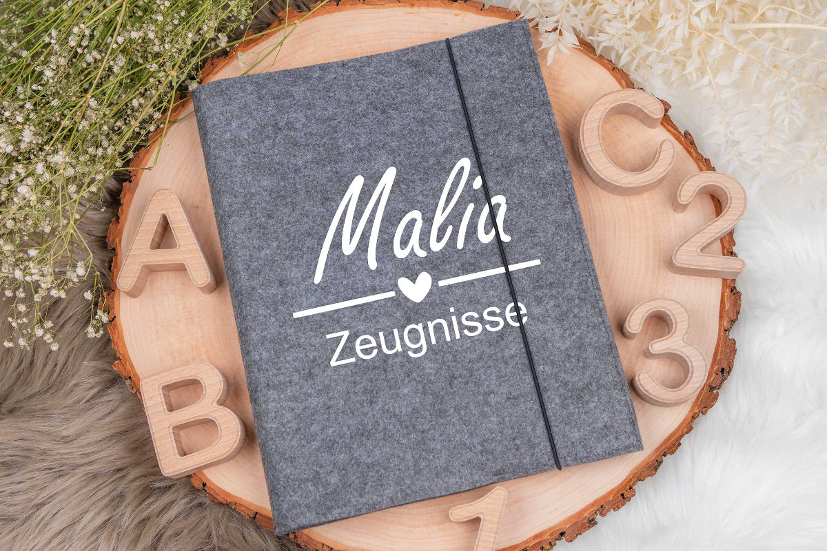 Zeugnismappe personalisiert aus Filz mit Wunschname