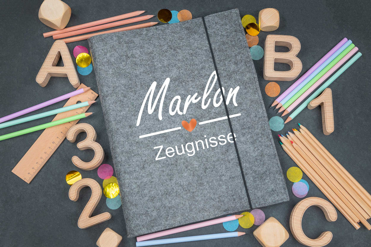 Zeugnismappe personalisiert aus Filz mit Wunschname