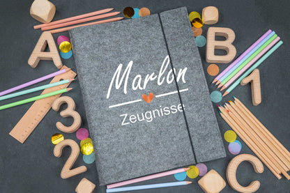 Zeugnismappe personalisiert aus Filz mit Wunschname