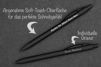 Schwarzer Metall-Kugelschreiber mit weicher Gummierung