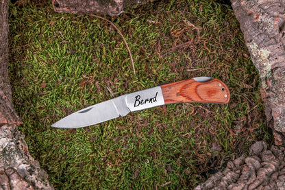 Taschenmesser personalisiert aus Edelstahl mit Buchenholz-Griff